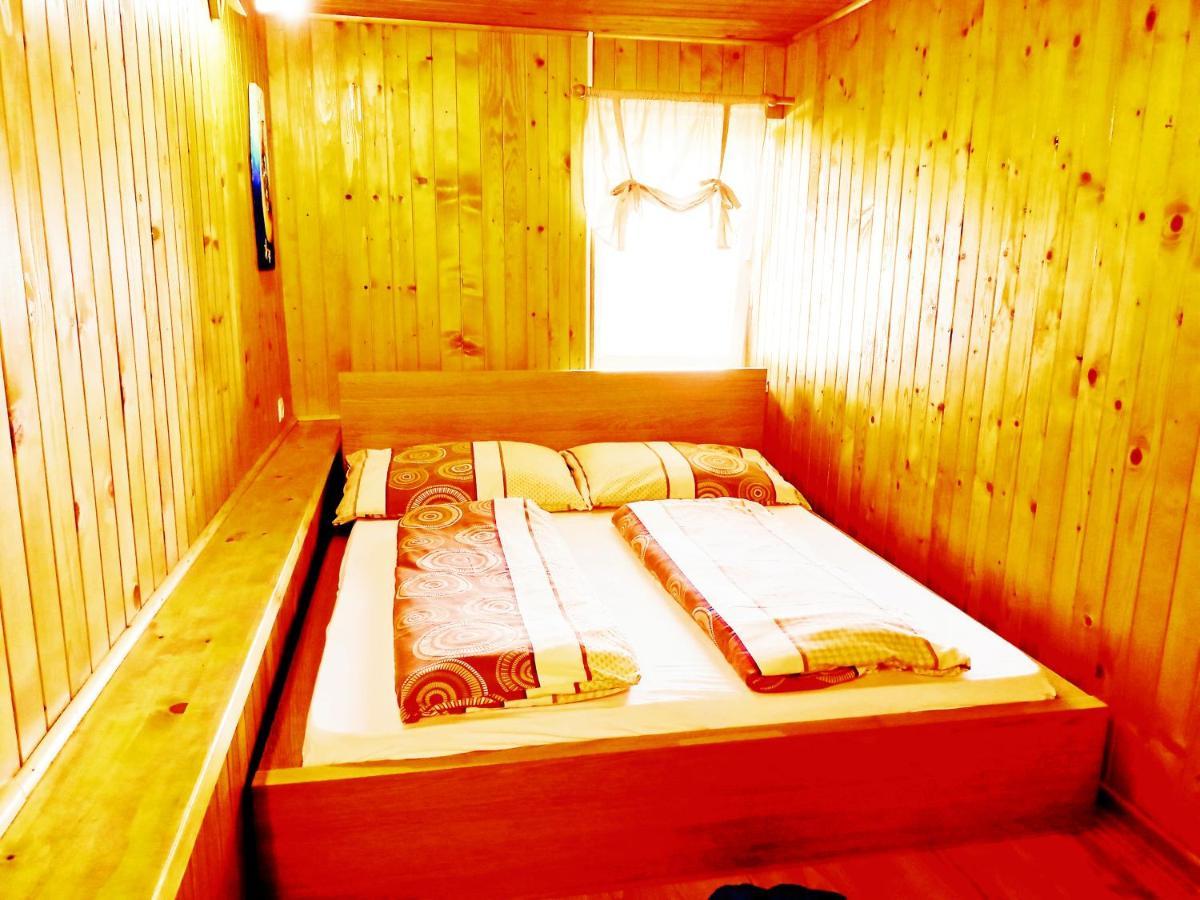 Romantická chalupa pod Vysokými Tatrami Liptovský Hrádok Exterior foto